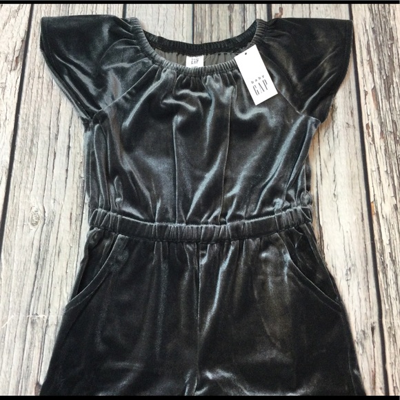Gap Girls 2T, 3T, 4T Black / Dark Gray Pants Romper. NWT - Picture 2 of 4